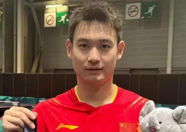 国乒名将创业直播卖鸡爪 不怕被说蹭王楚钦流量