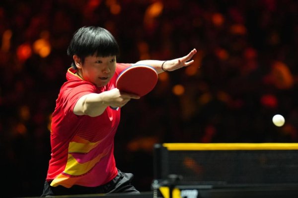 孙颖莎4-3战胜王艺迪晋级下一轮  中国四项冠军女单四强
