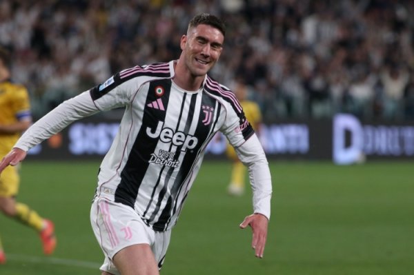 记者：米兰想1000万欧+本纳塞尔引进弗拉霍维奇，尤文目前不