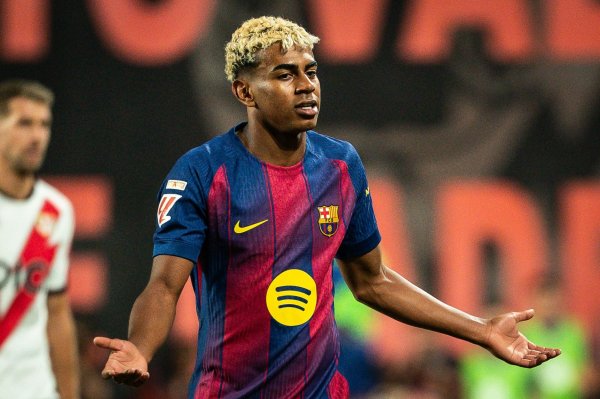 史上收入最高18岁球员！每体:亚马尔需警惕私生活 不做内马尔