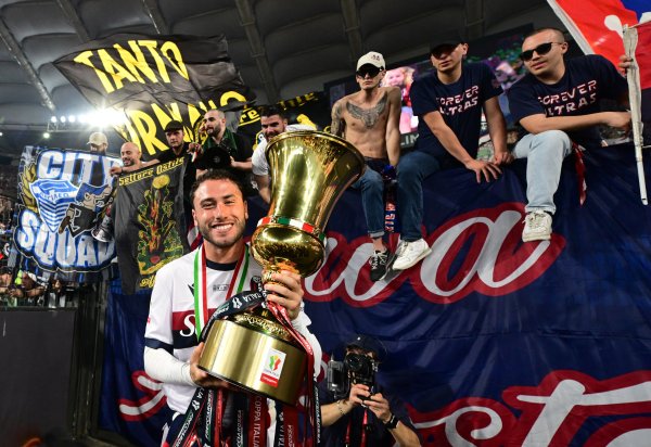 隆戈：卡拉布里亚正在等待开始新项目，他更换了经纪人