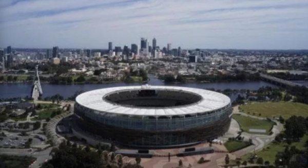 共和报：米兰与科莫的职业联赛  将在澳大利亚举行，现已获得欧