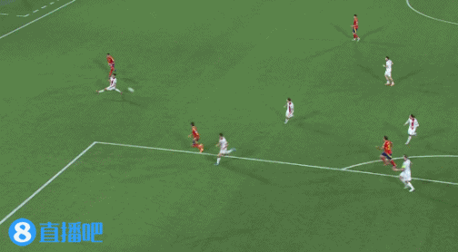 这没进啊！梅里诺危险区域  内射球  打高，疯狂捶地懊恼不已