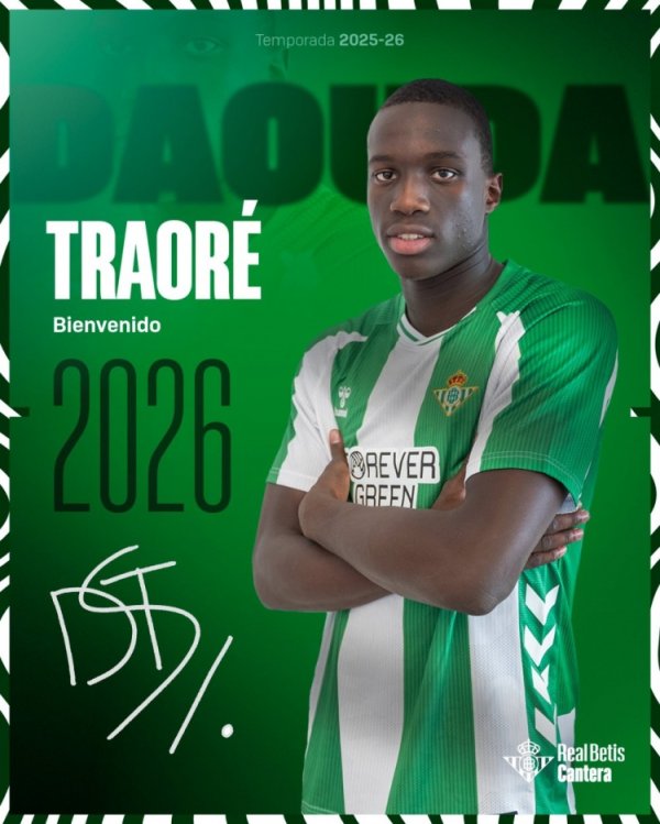 官方：南安普顿19岁中场球员达乌达-特劳雷租借贝蒂斯一个赛季