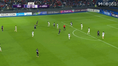 进球无效！申花后防失误先丢一球，裁判判罚柔佛球员犯规在先