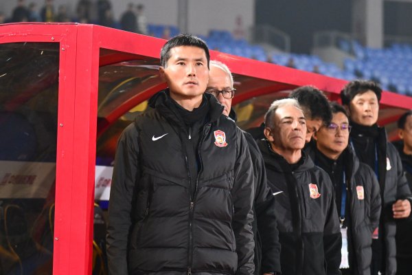 东体：邵佳一执教国足愿望强烈，“土洋结合”配置得到高层认可