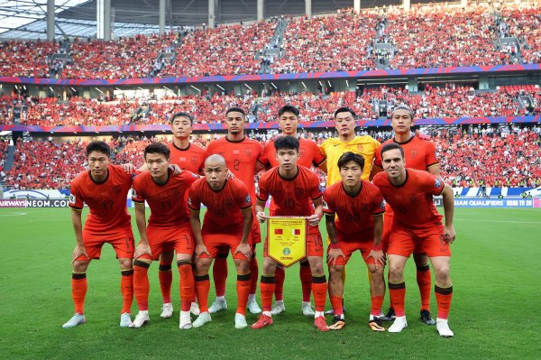 看看人家...国足受选帅尚无结果等因素影响，10月窗口未组织