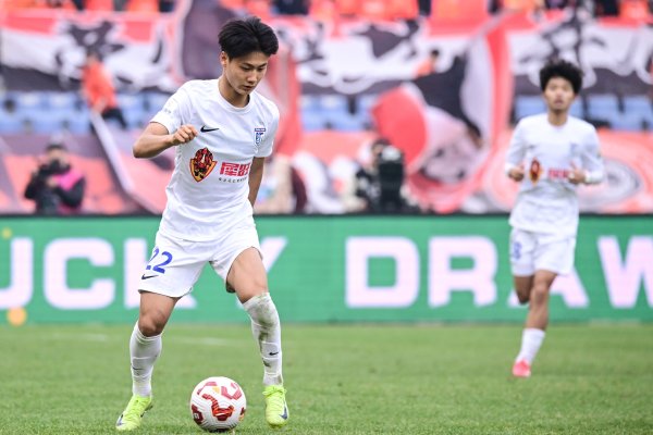 全运男足U20组5-8排位赛辽宁vs福建首发：毛伟杰队长，朱