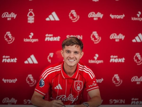 官方：麦卡蒂总价3000万镑转会诺丁汉森林，曼城保留回购+二