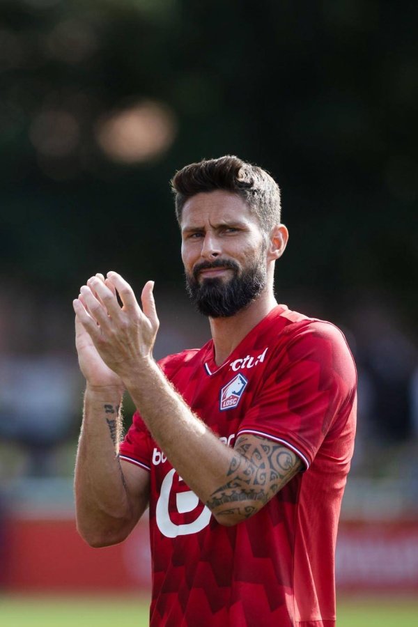 38岁321天！吉鲁成为里尔队史最年长的得分  者