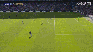 错失良机！埃斯特旺门前获得机会没停好，回转  爆射打飞