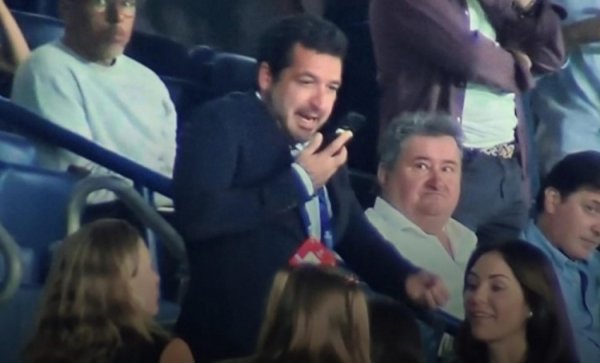 与巴萨海外赛被取消😡阿斯：黄潜很愤怒，对西甲赛中发公告不满