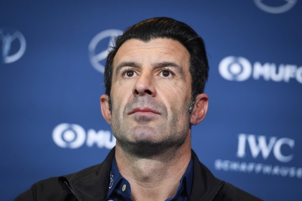 菲戈：预测皇马3-1战胜巴萨 没想到齐达内走上指导教练员道路